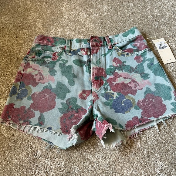 Citizens of humanity shorts - Picture 3 of 4